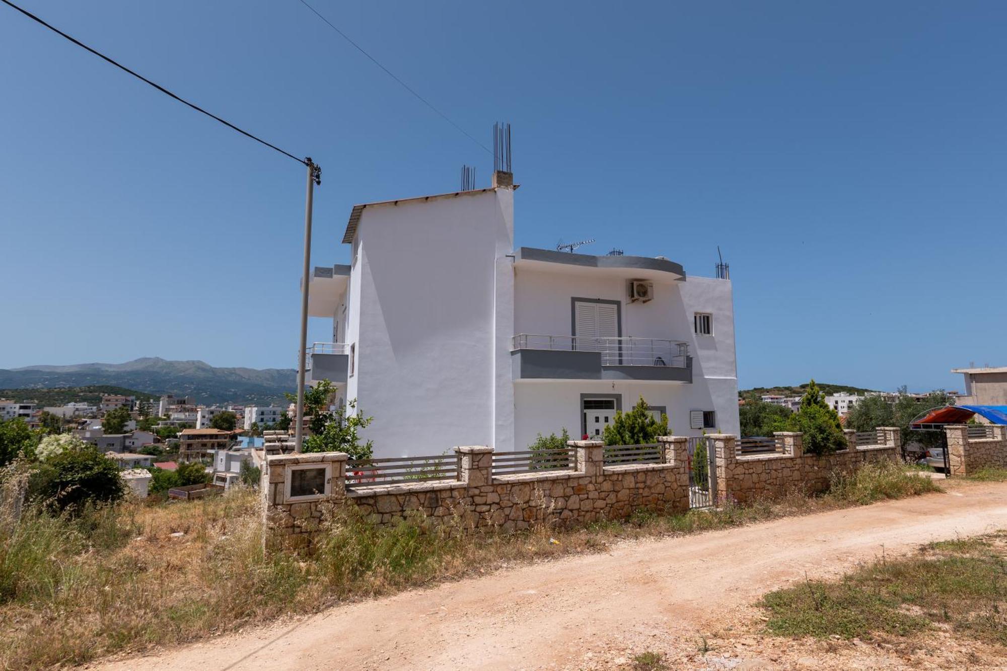 Leka Apartments Ksamil Bagian luar foto