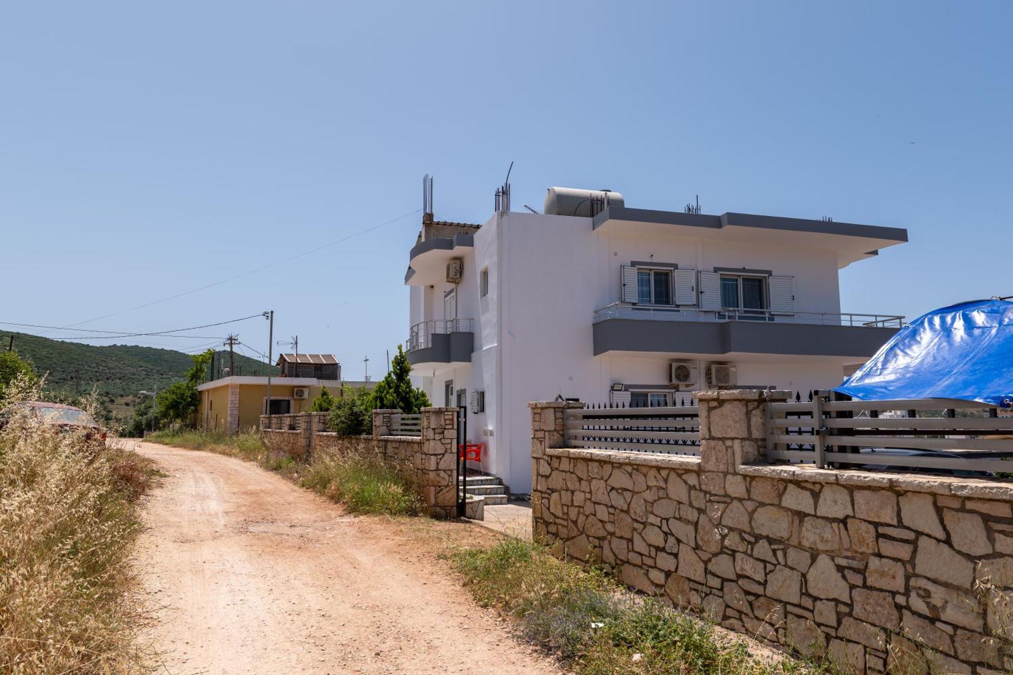 Leka Apartments Ksamil Bagian luar foto