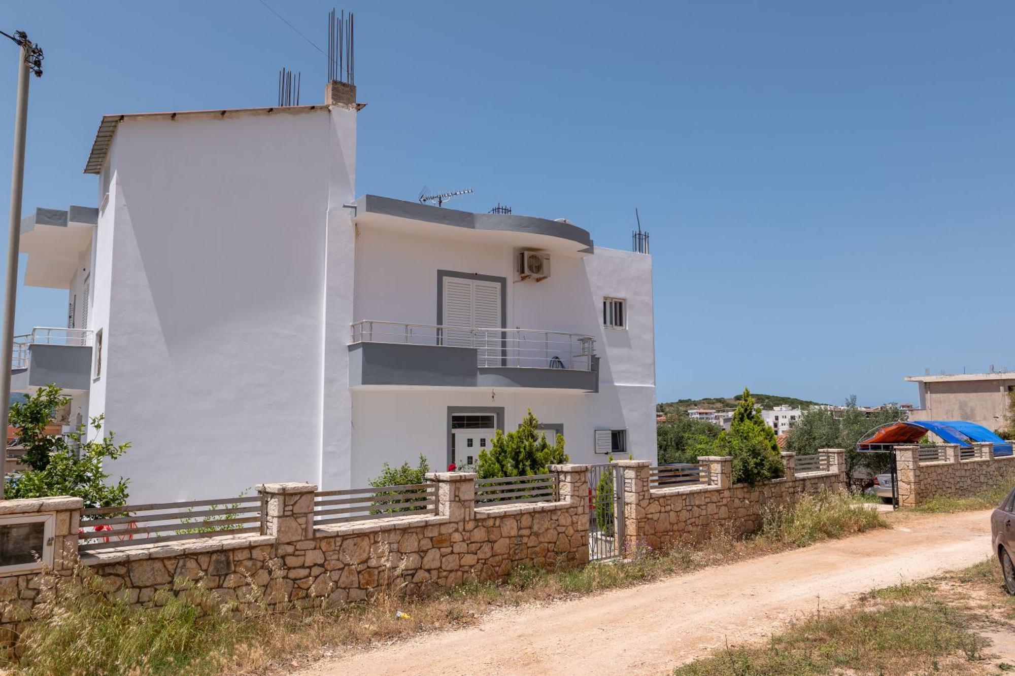 Leka Apartments Ksamil Bagian luar foto